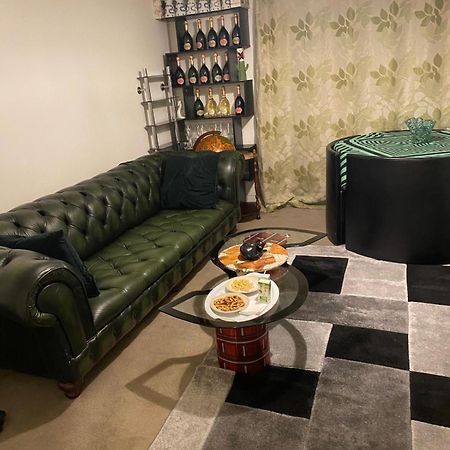 The Right Place. A Fabulous/Cozy Double Room London Eksteriør billede